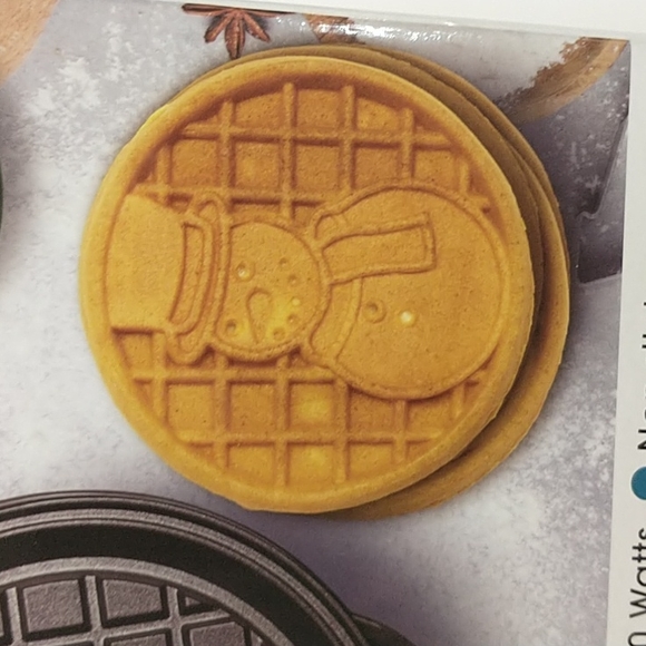 My Mini Snowman Waffle Maker 5" Non-Stick - Picture 4 of 13